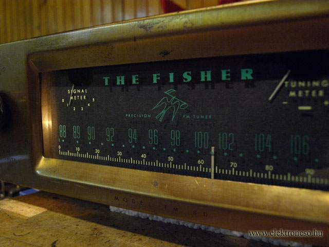Fisher FM80 megtisztított skála és előlap